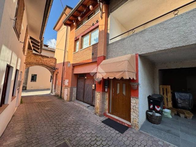 Rustico in vendita a Schio, Veneto