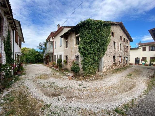 Rustico in vendita a Schio, Veneto