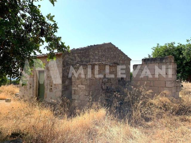 Rustico in vendita a Cava D'aliga, Sicilia