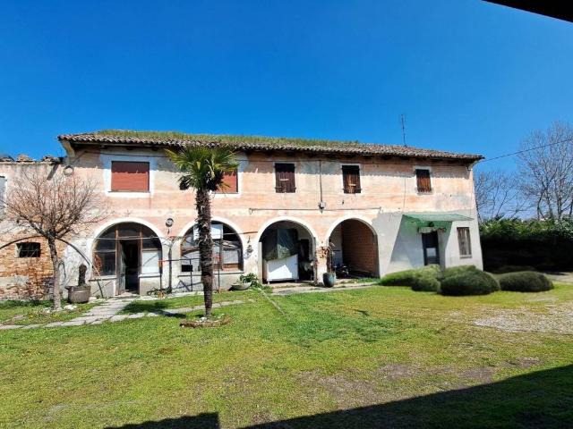 Rustico in vendita a Scorzè, Veneto