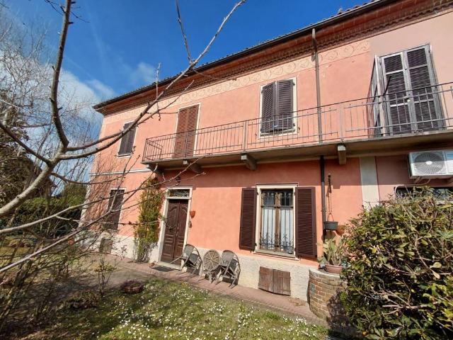 Rustico in vendita a Piemonte, Asti