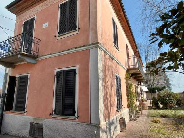 Rustico in vendita a Scurzolengo, Asti