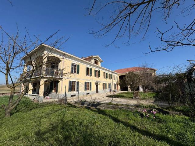 Rustico in vendita a Piemonte, Asti