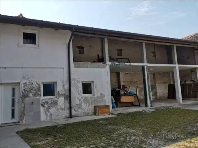 Rustico in vendita a Sedegliano, Friuli-Venezia Giulia