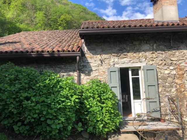 Rustico in vendita a Comunità Montana della Valle Brembana, Sedrina