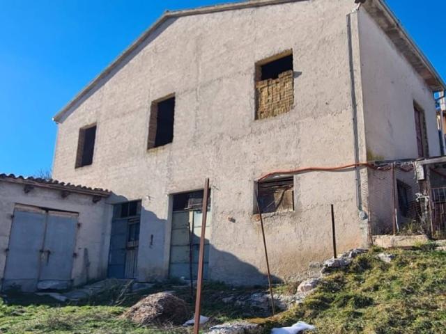 Rustico in vendita a Sellano, Umbria