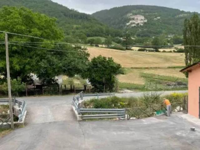 Rustico in vendita a Sellano, Umbria