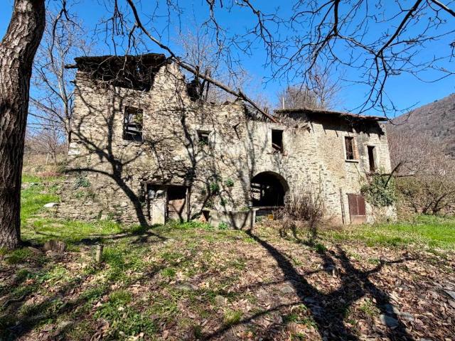 Rustico in vendita a Comunità montana della valle Camonica, Sellero