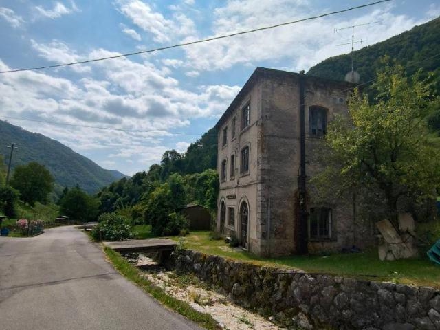 Rustico in vendita a Selva Di Progno, Veneto