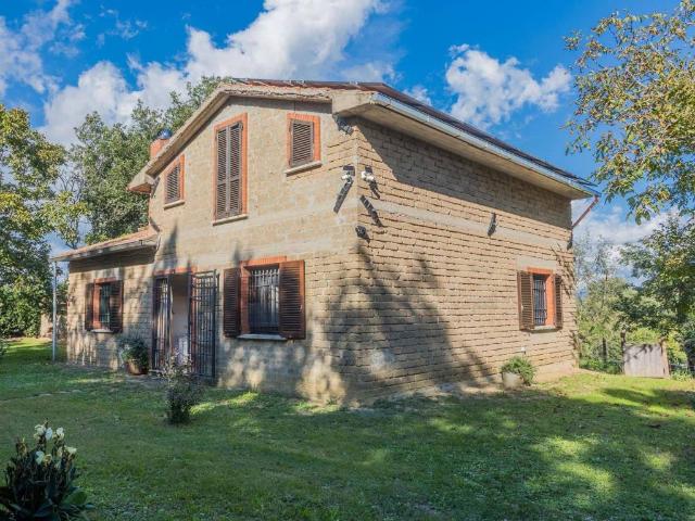 Rustico in vendita a Unione dei Comuni Montani Amiata Grossetana, Semproniano