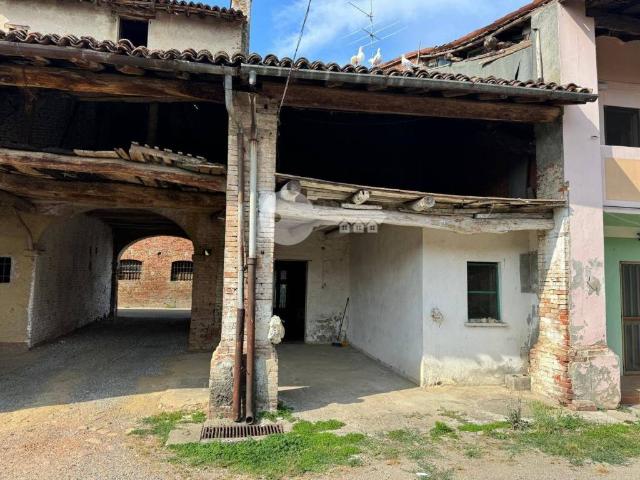 Rustico in vendita a Seniga, Lombardia