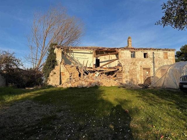 Rustico in vendita a Marche, Ancona