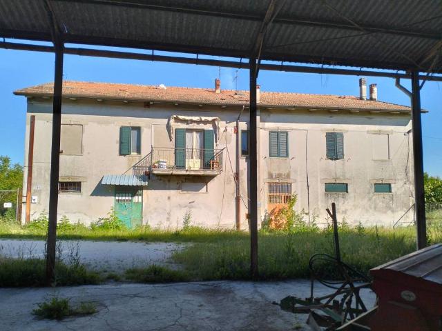 Rustico in vendita a Castellaro, Marche