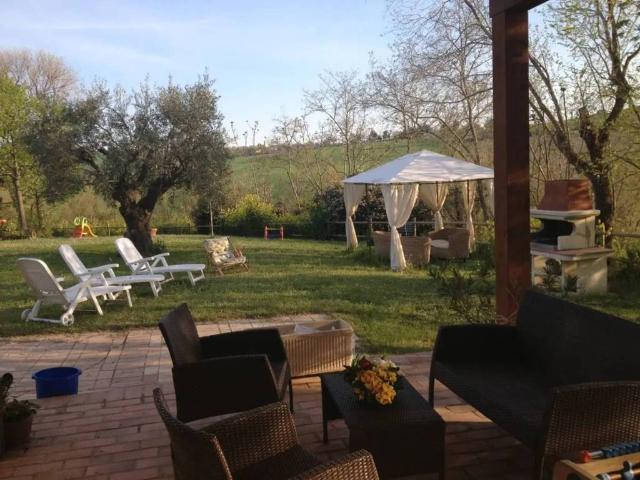 Rustico in vendita a Sant'Angelo, Marche