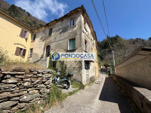 Rustico in vendita a Seravezza, Toscana