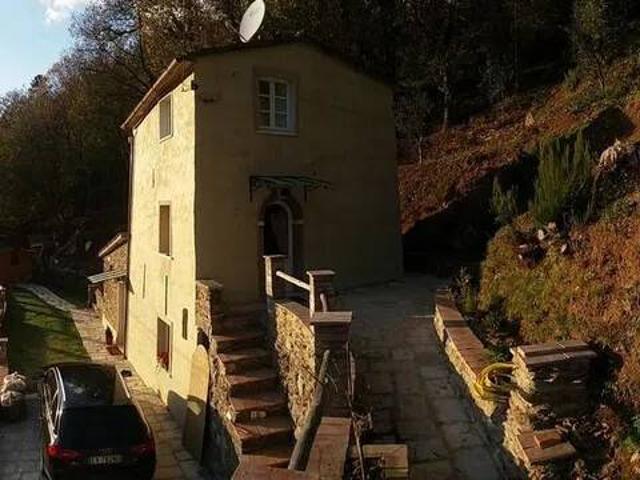 Rustico in vendita a Giustagnana, Seravezza
