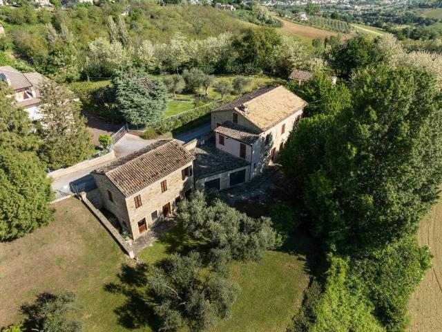 Rustico in vendita a Marche, Ancona