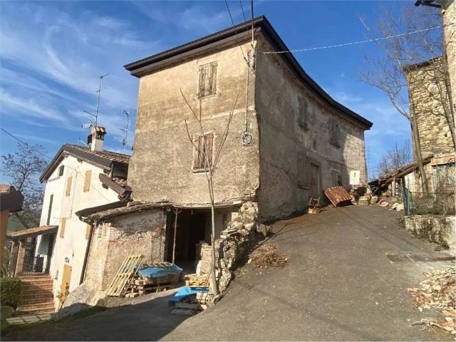 Rustico in vendita a Unione dei comuni del Frignano, Serramazzoni