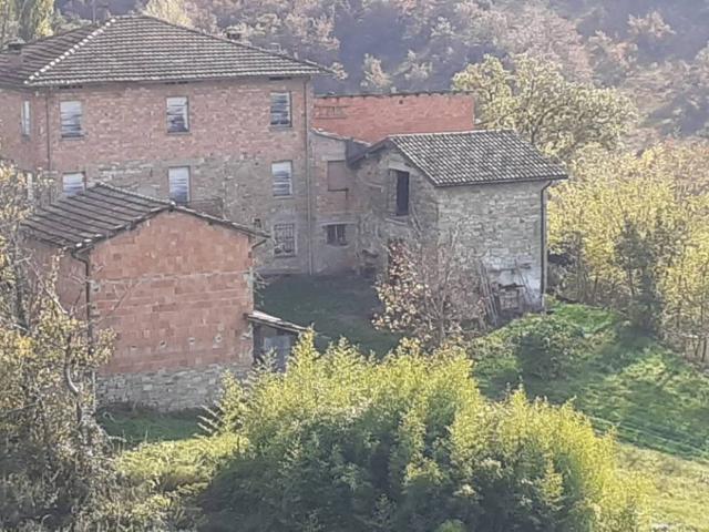 Rustico in vendita a Unione dei comuni del Frignano, Serramazzoni
