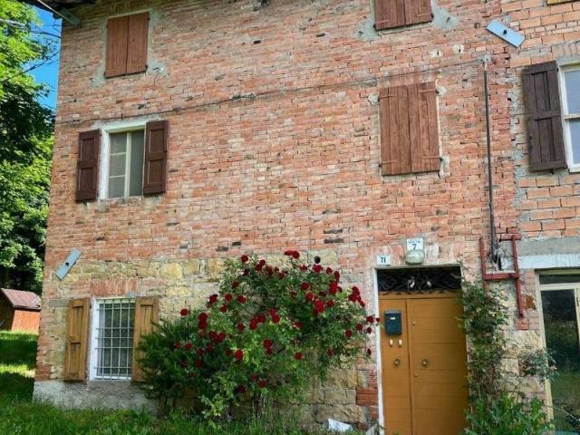 Rustico in vendita a Unione dei comuni del Frignano, Serramazzoni