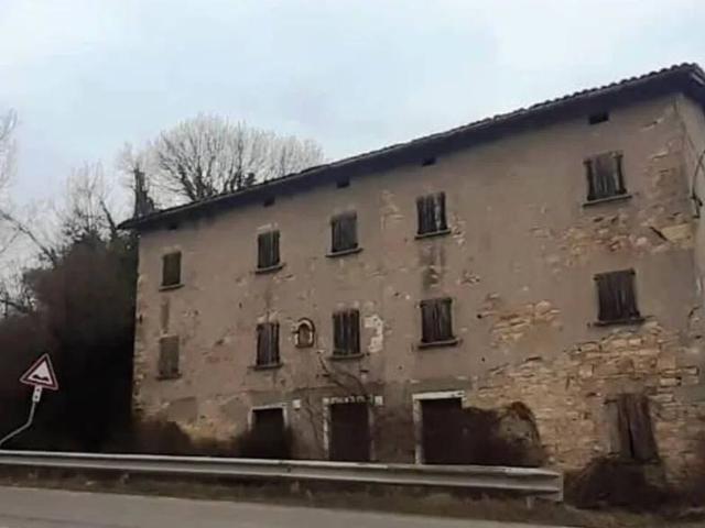 Rustico in vendita a Serramazzoni, Modena