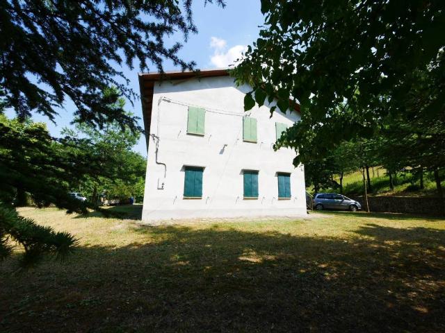 Rustico in vendita a Unione dei comuni del Frignano, Serramazzoni