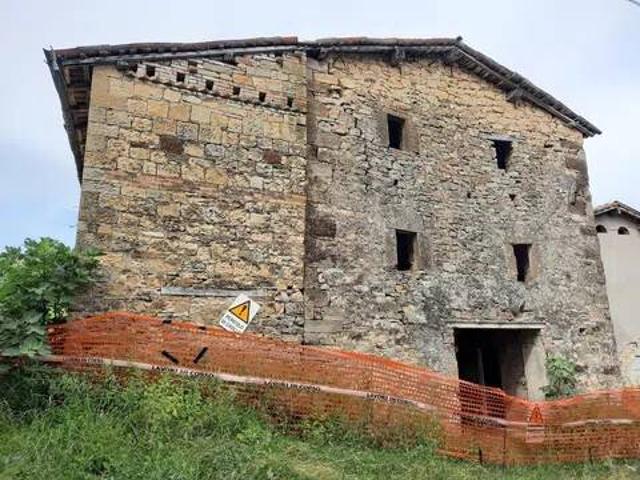 Rustico in vendita a Unione dei comuni del Frignano, Serramazzoni