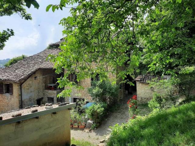 Rustico in vendita a Unione dei comuni del Frignano, Serramazzoni