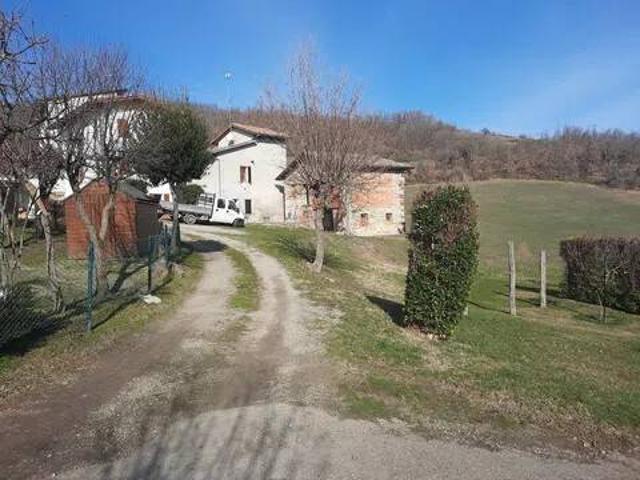Rustico in vendita a Unione dei comuni del Frignano, Serramazzoni
