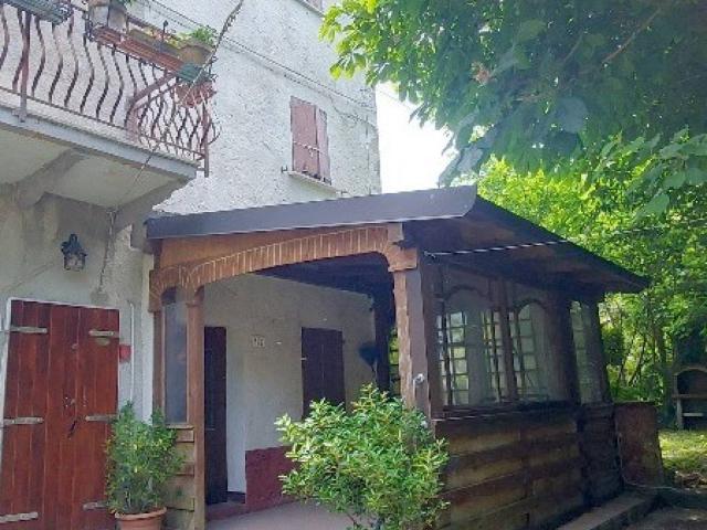 Rustico in vendita a Unione dei comuni del Frignano, Serramazzoni