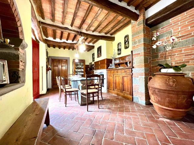 Rustico in vendita a Serravalle Pistoiese, Toscana