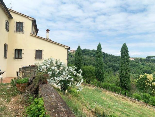 Rustico in vendita a Quarrata, Toscana