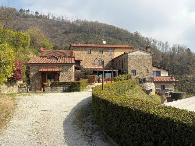 Rustico in vendita a Cantagrillo, Serravalle Pistoiese