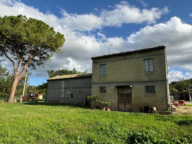 Rustico in vendita a Marche, Fermo