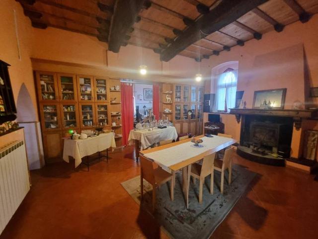 Rustico in vendita a Sesto Ed Uniti, Lombardia