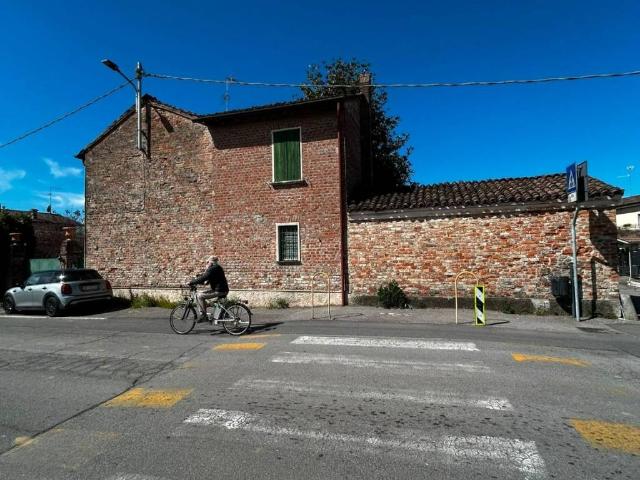 Rustico in vendita a Sesto Ed Uniti, Lombardia