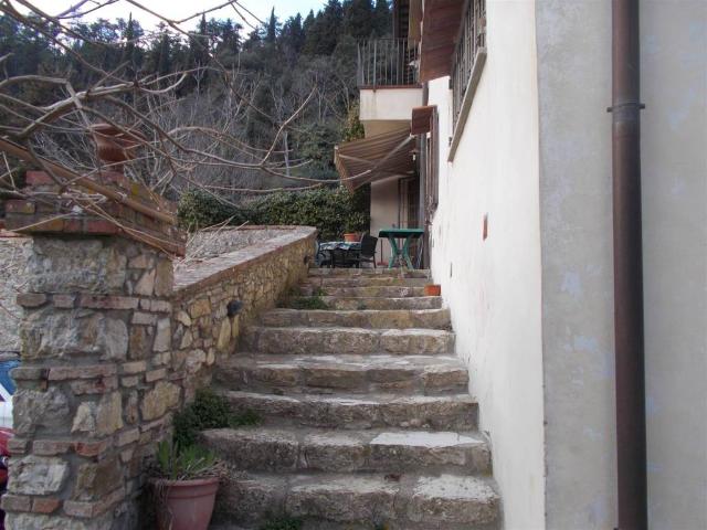 Rustico in vendita a Serravalle, Sesto Fiorentino