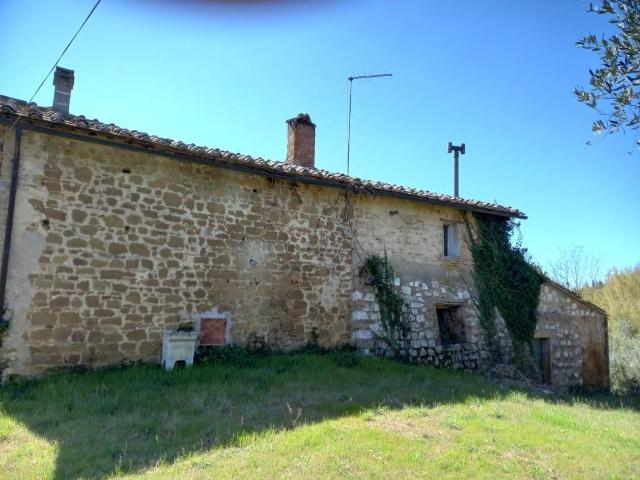 Rustico in vendita a Montalbuccio, Siena