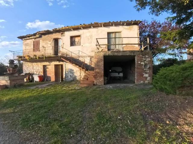 Rustico in vendita a Siena, Toscana
