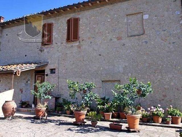 Rustico in vendita a Siena, Toscana