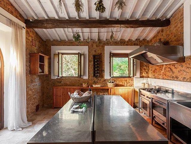 Rustico in vendita a Siena, Toscana