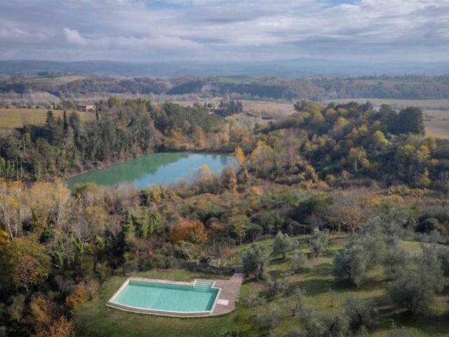 Rustico in vendita a Siena, Toscana