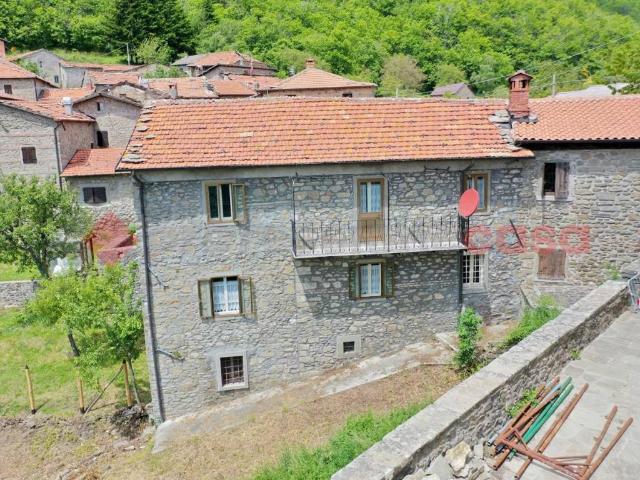 Rustico in vendita a Unione Comuni Garfagnana, Sillano