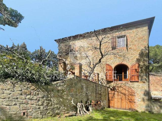 Rustico in vendita a Sinalunga, Siena