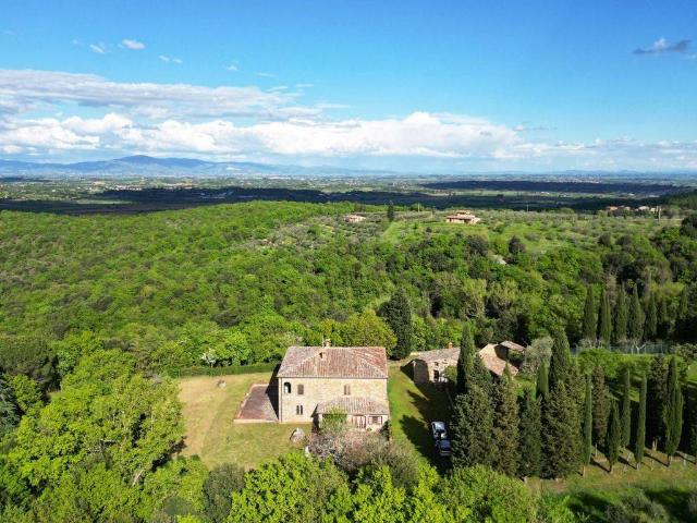 Rustico in vendita a Sinalunga, Siena