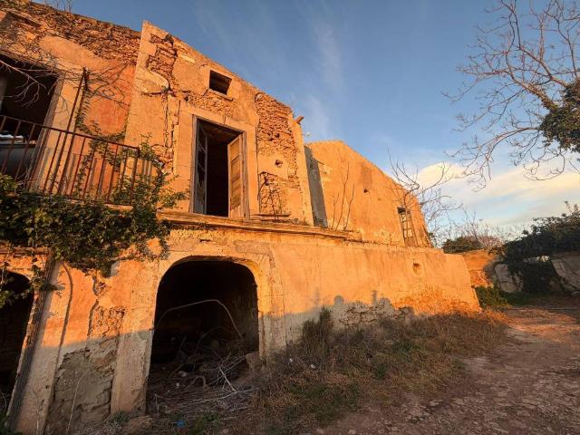 Rustico in vendita a Siracusa, Sicilia