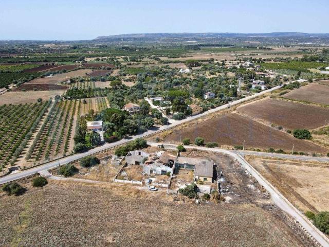 Rustico in vendita a Siracusa