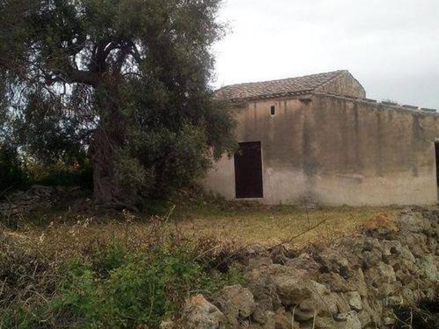 Rustico in vendita a Tivoli, Siracusa