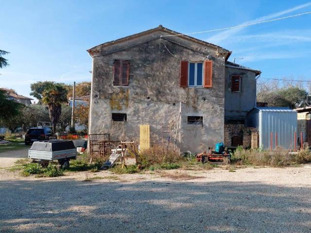 Rustico in vendita a Marche, Ancona