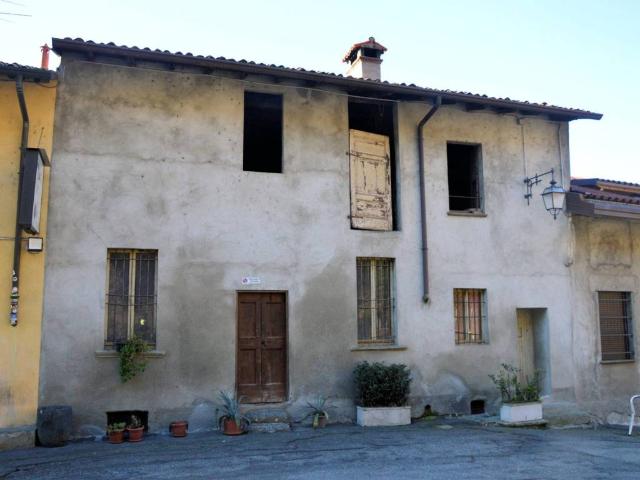 Rustico in vendita a Sirone, Lombardia